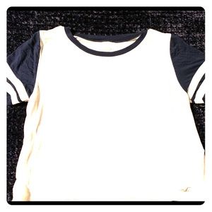 Hollister top - super soft